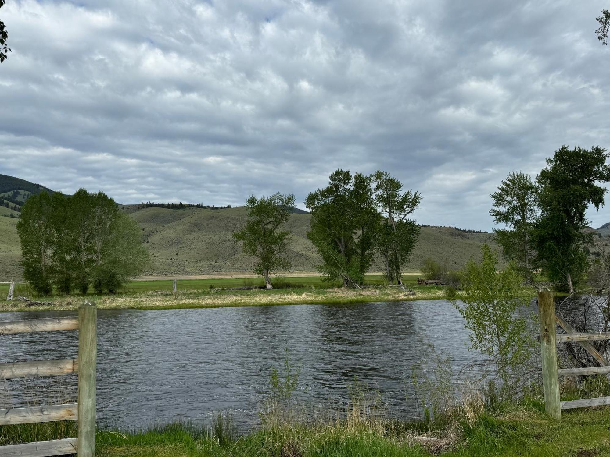 Sportsman Lodge Melrose Mt Butte ภายนอก รูปภาพ
