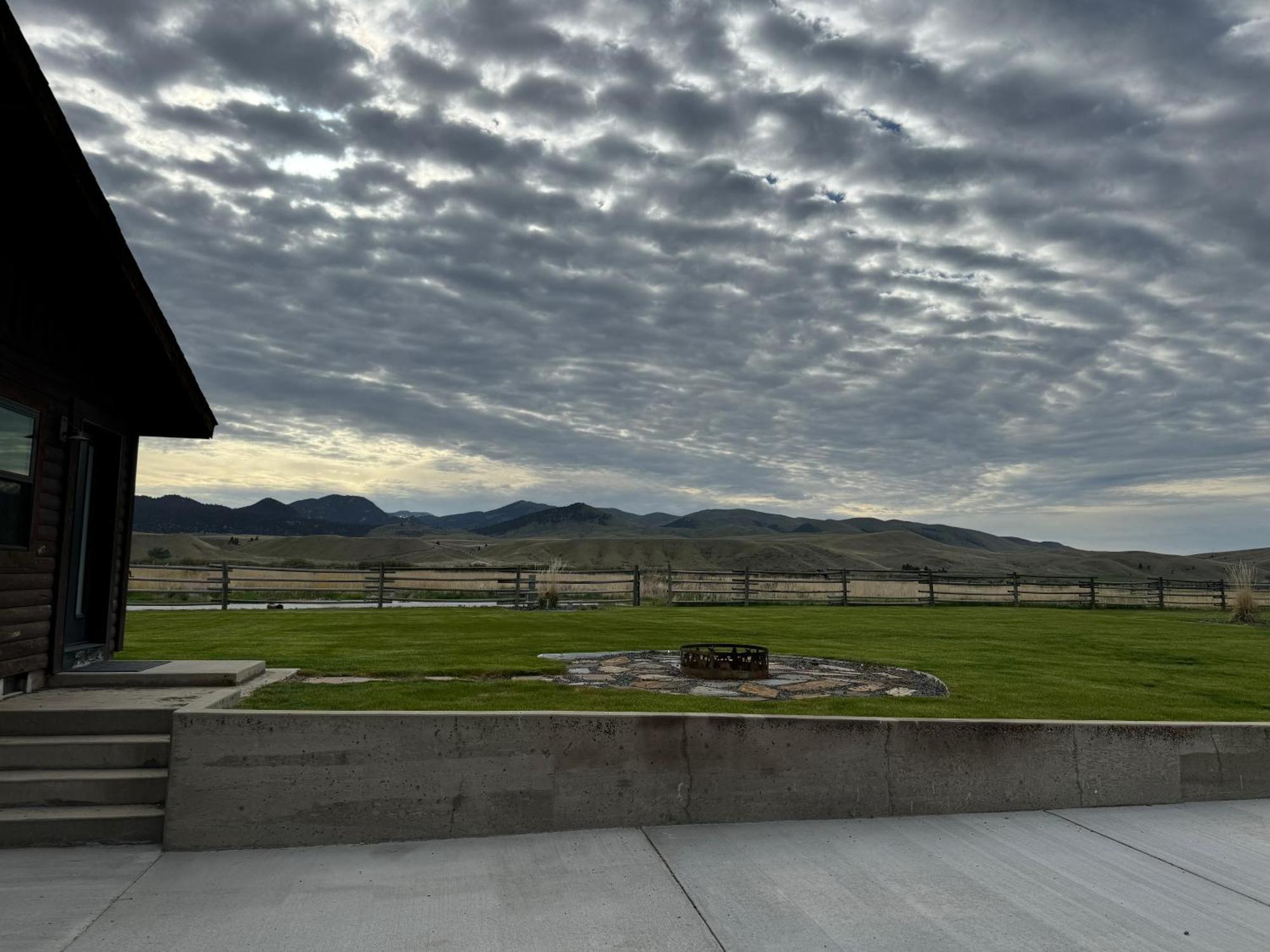 Sportsman Lodge Melrose Mt Butte ภายนอก รูปภาพ
