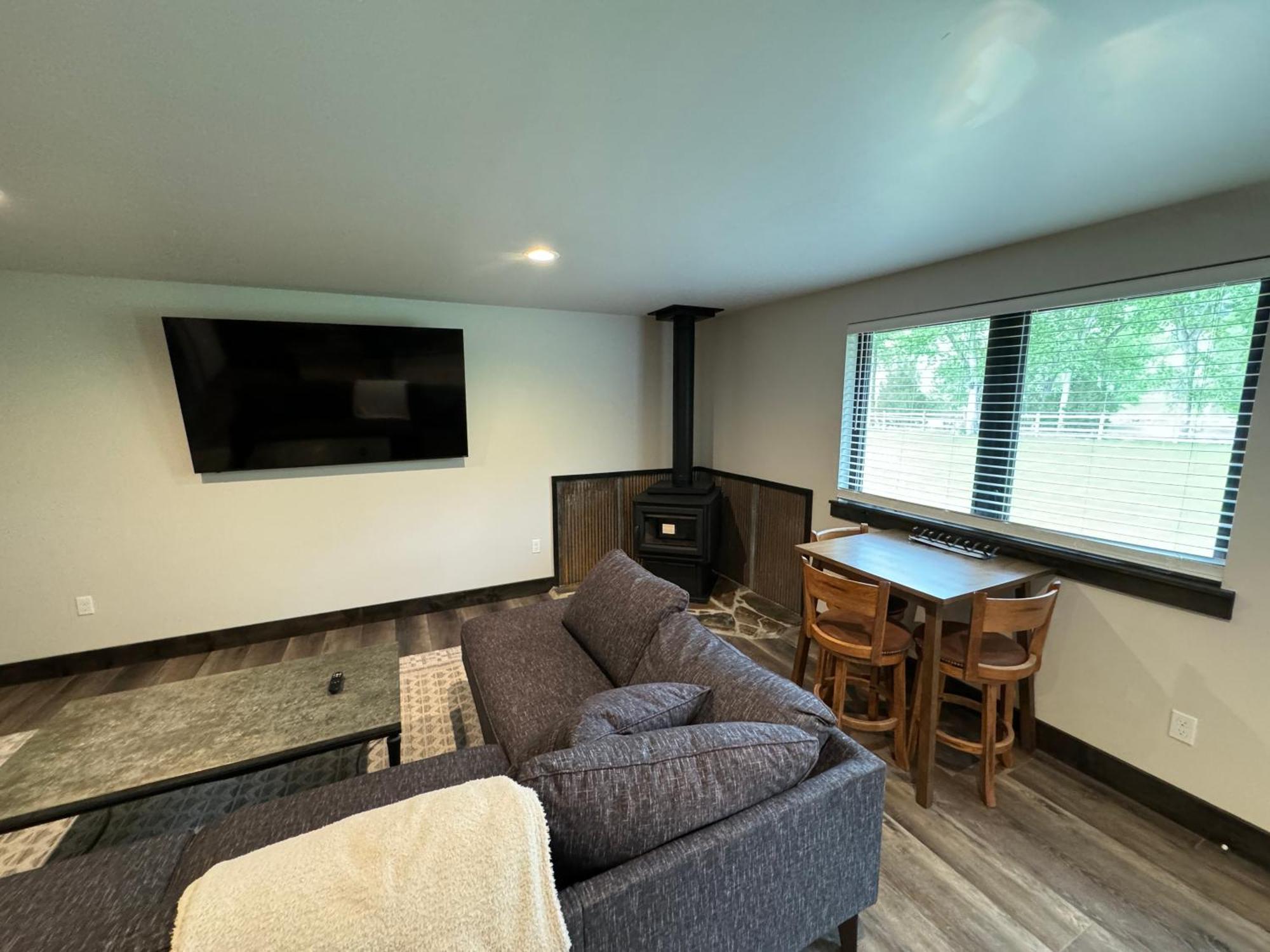 Sportsman Lodge Melrose Mt Butte ภายนอก รูปภาพ